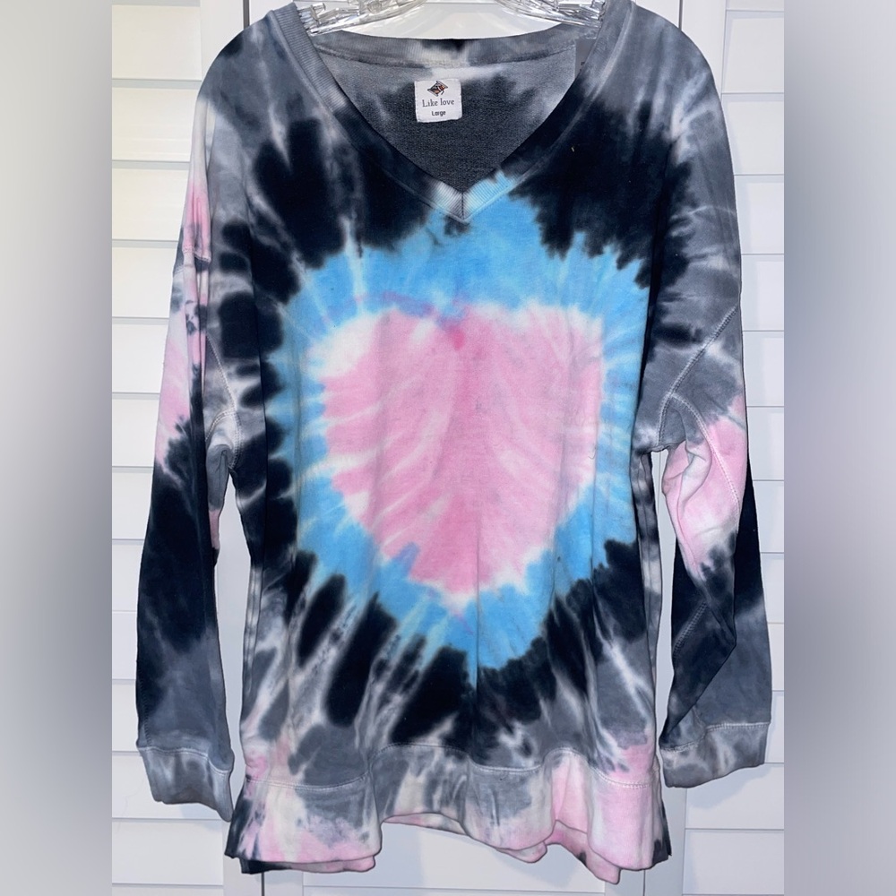 Tie Dye Heart Lightweight Sweatshirt